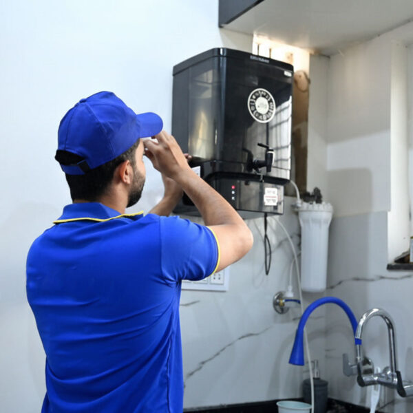 RO Repairing – RO service & filter replacement